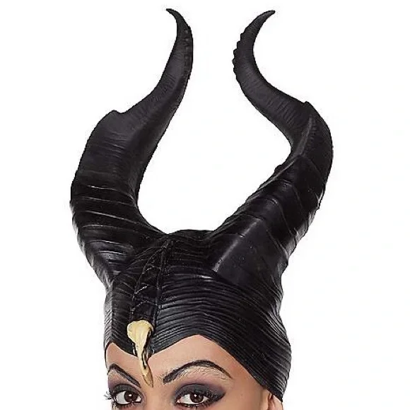 Disney | Accessories | Maleficent Mistress Of Evil Deluxe  display picture 1